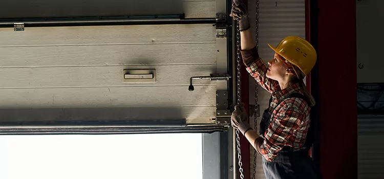 Addressing Common Garage Door Stoppage Issues in Vista, CA